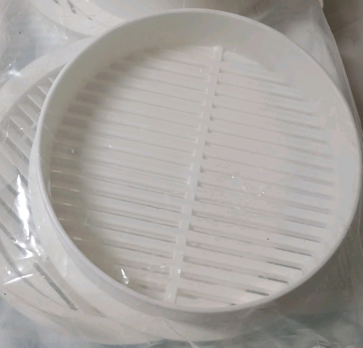 GAF Master Flow 4 in. Resin Circular Mini Wall Louver Soffit Vent 4Pk RLSC4