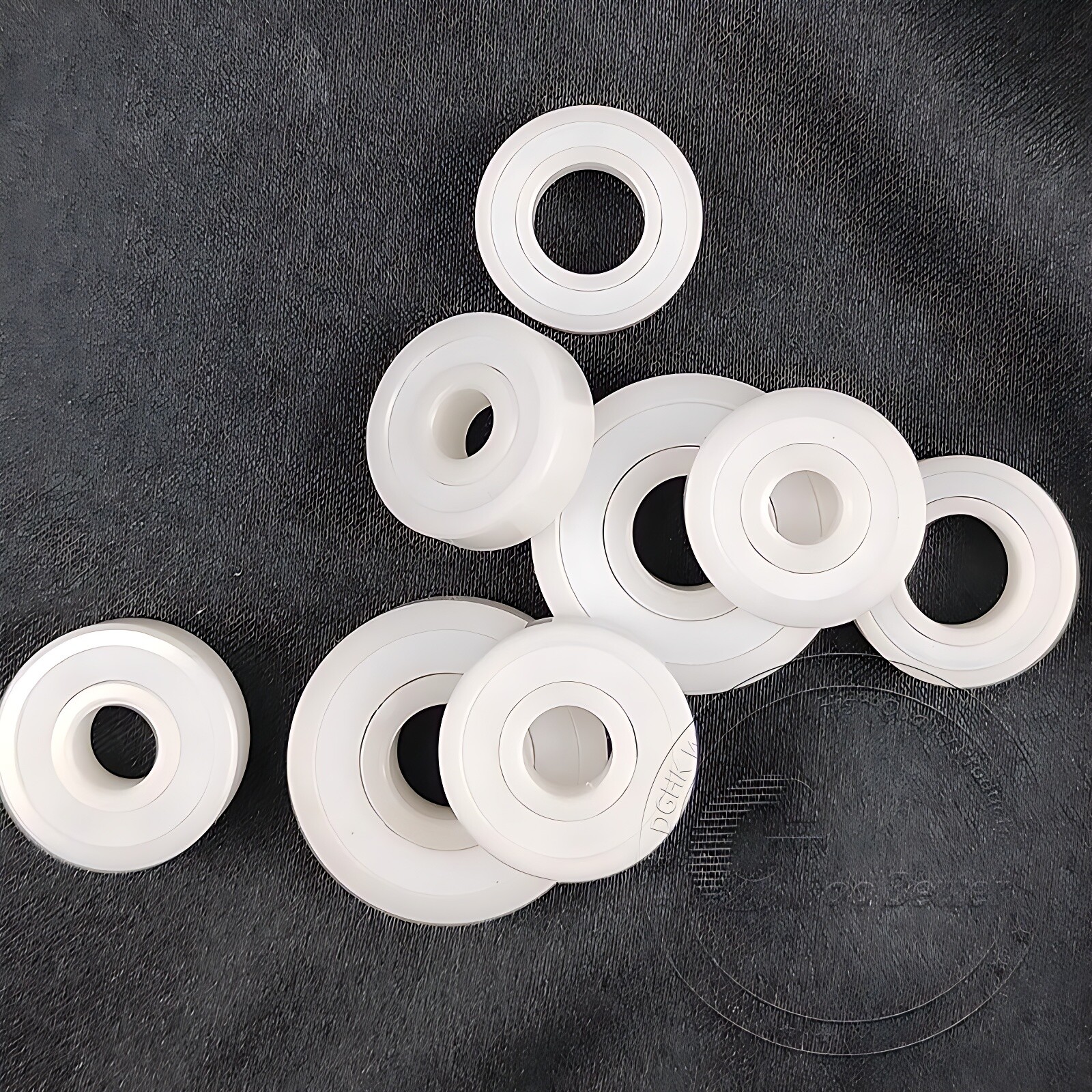 ZrO2 Zirconia Full Ceramic Ball Bearing 2RS Double Sealed Resistant Corrosion