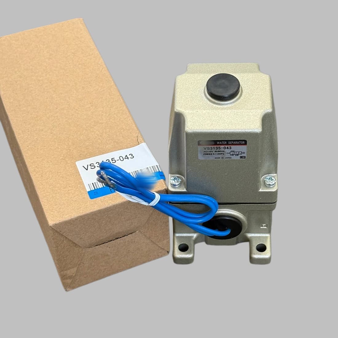Brand New For SMC Solenoid Valve AC110V 50/60Hz VS3135-043 US Stock 1Pcs