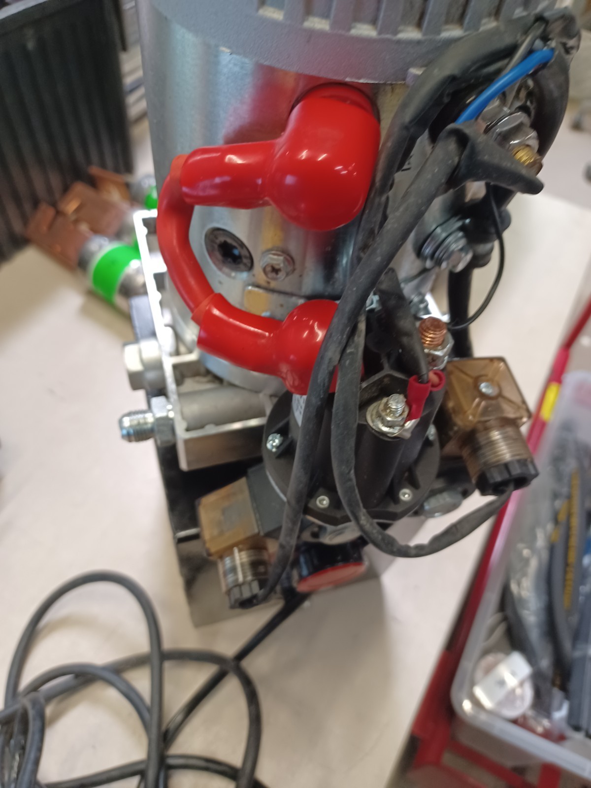 Vevor Hydraulic Power Unit ZXDC12V-1.6KW-S-4L 4quart DC12V
