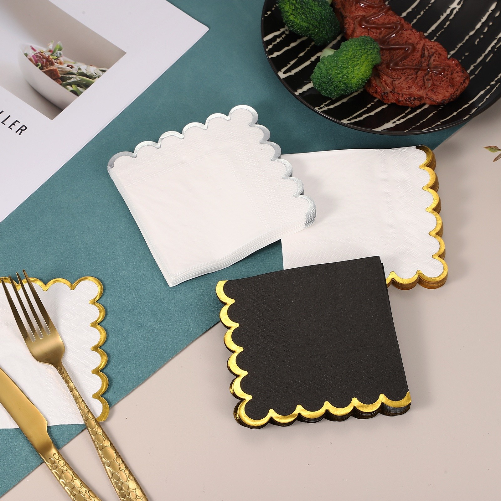 100Pcs Scalloped Cocktail Napkins with Gold Foil(5 x 5 Inch White)]