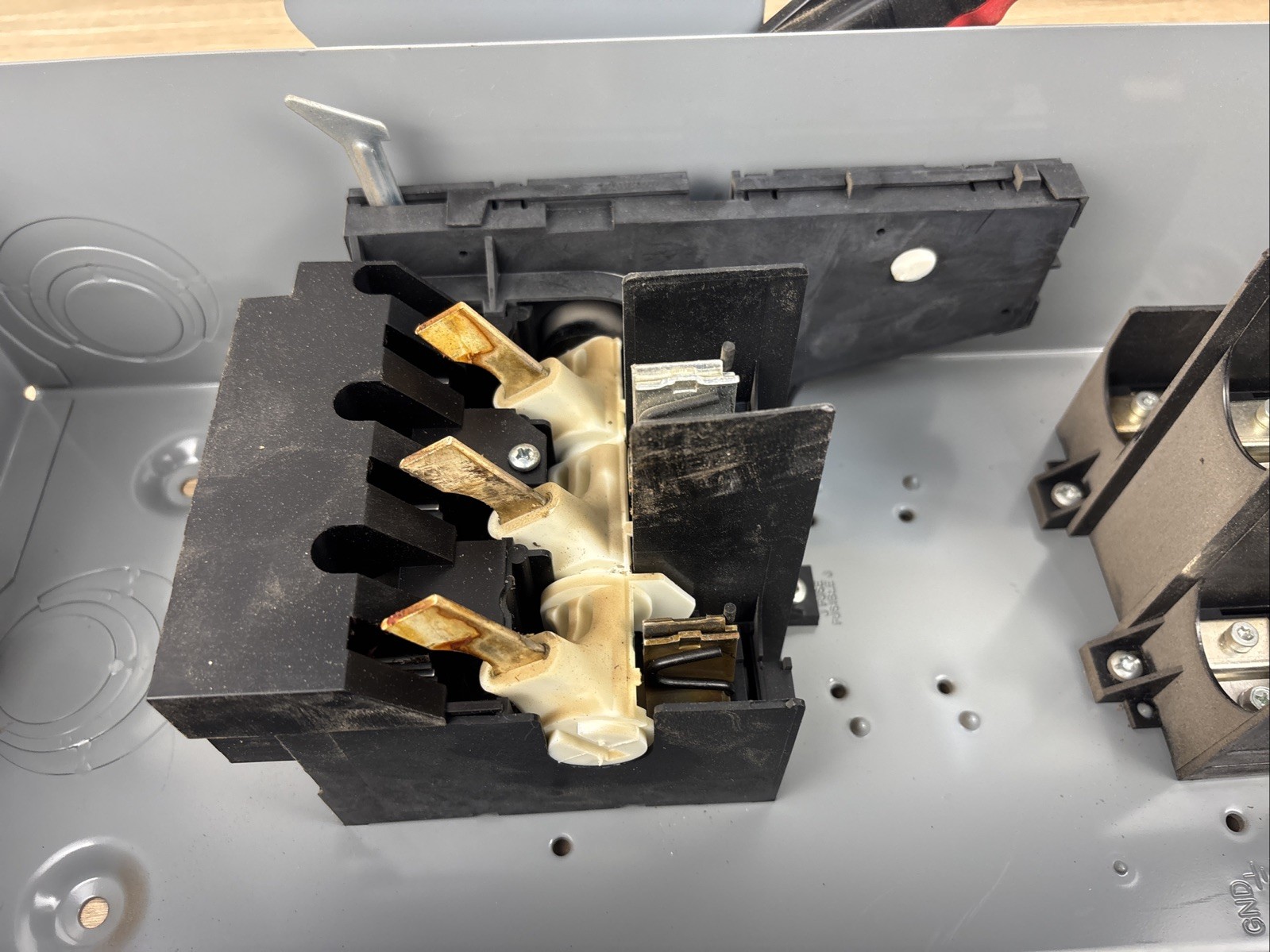 SQUARE D H363 FUSIBLE SAFETY SWITCH 3P 100 AMP 600 VAC 3Ø 75 HP