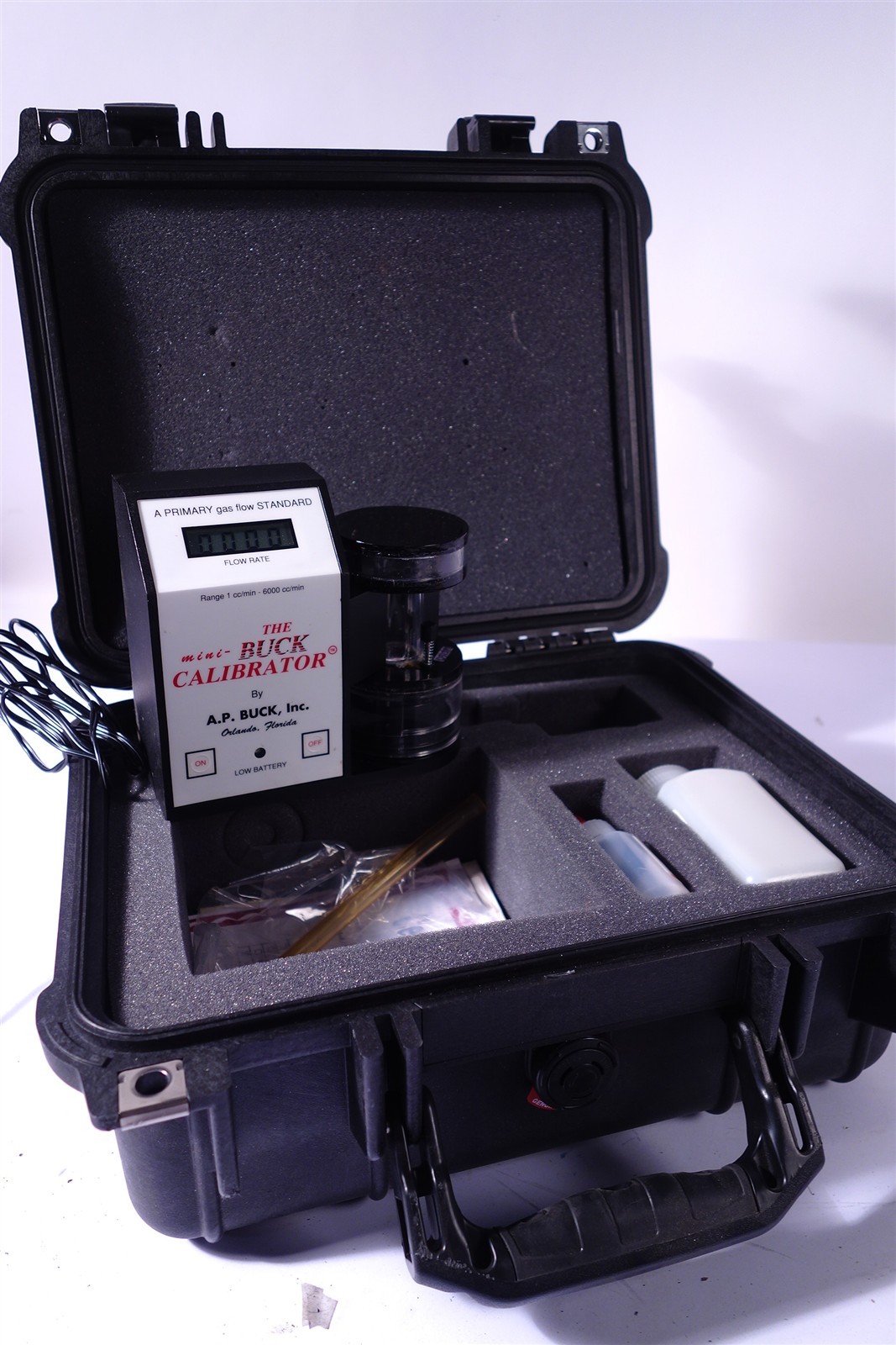 Mini Buck M-5 Primary Flow Calibrator with Case / Accessories