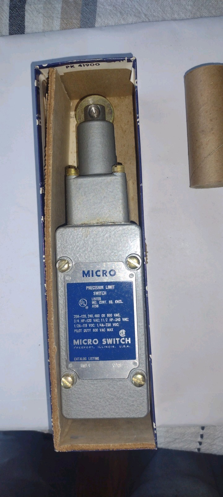 Micro Switch 5ML1 End Roller Limit Switch, New Old Stock In Original Box