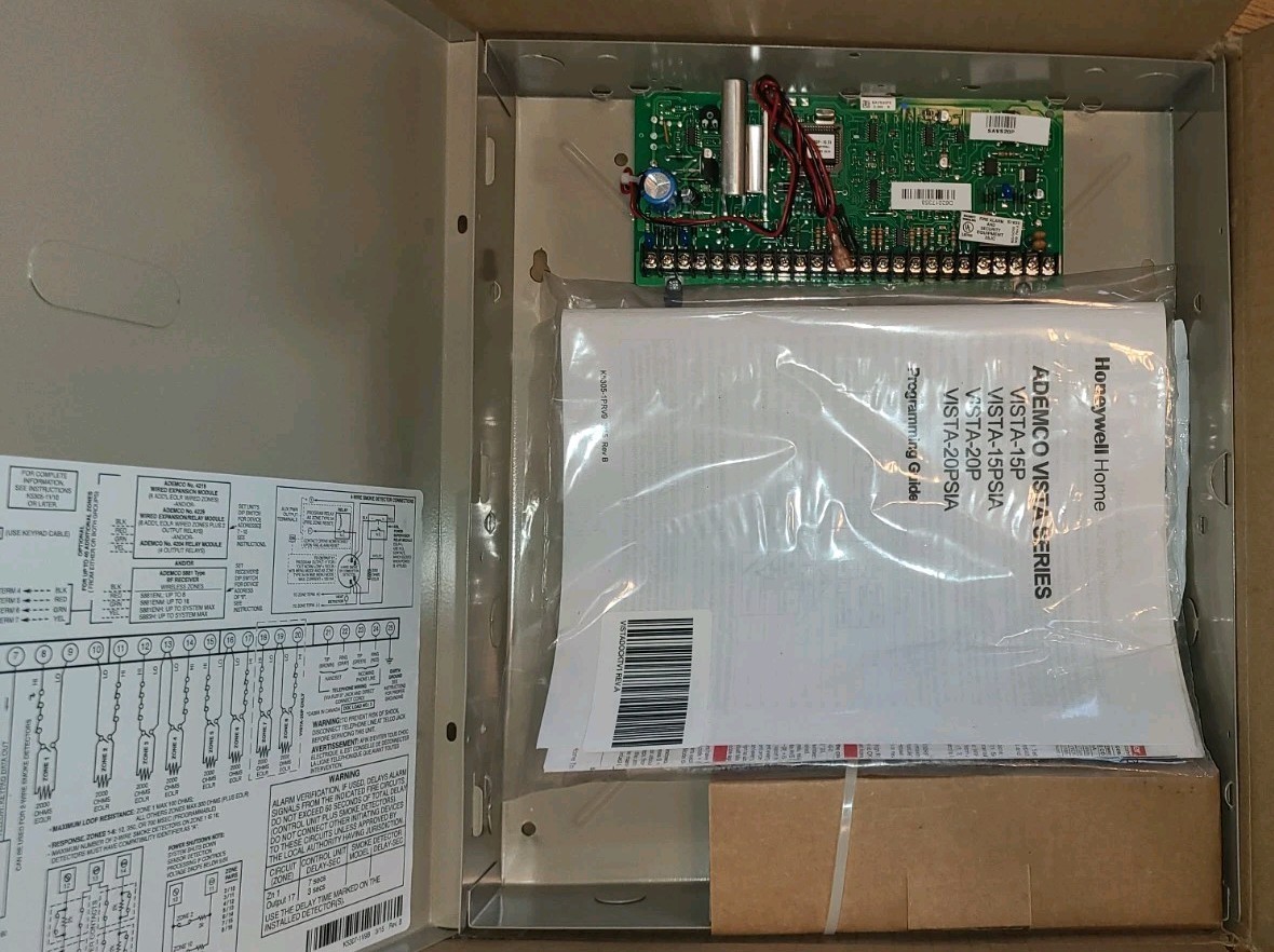 NIB Honeywell Ademco VISTA-20P Control Panel Box & Transformer v10.23 Q227V27