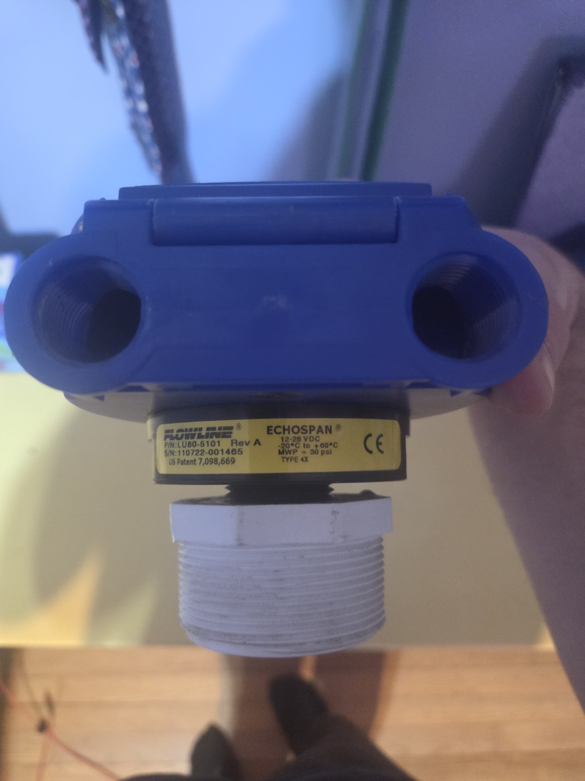 Flowline LU80-5101 Level Sensor 9.8ft/3m sensing range, 4-20 mA, 12-28 VDC