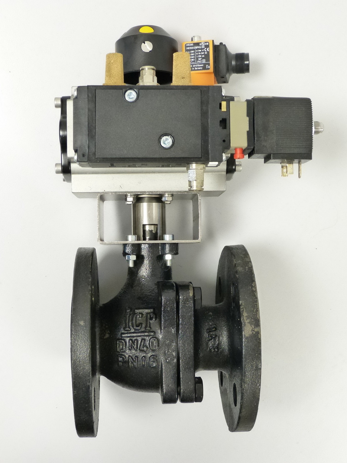 Actreg ADA40 Pneum. Slewing actuator with ICP DN40 PN16 ball valve Ø 88/37 mm