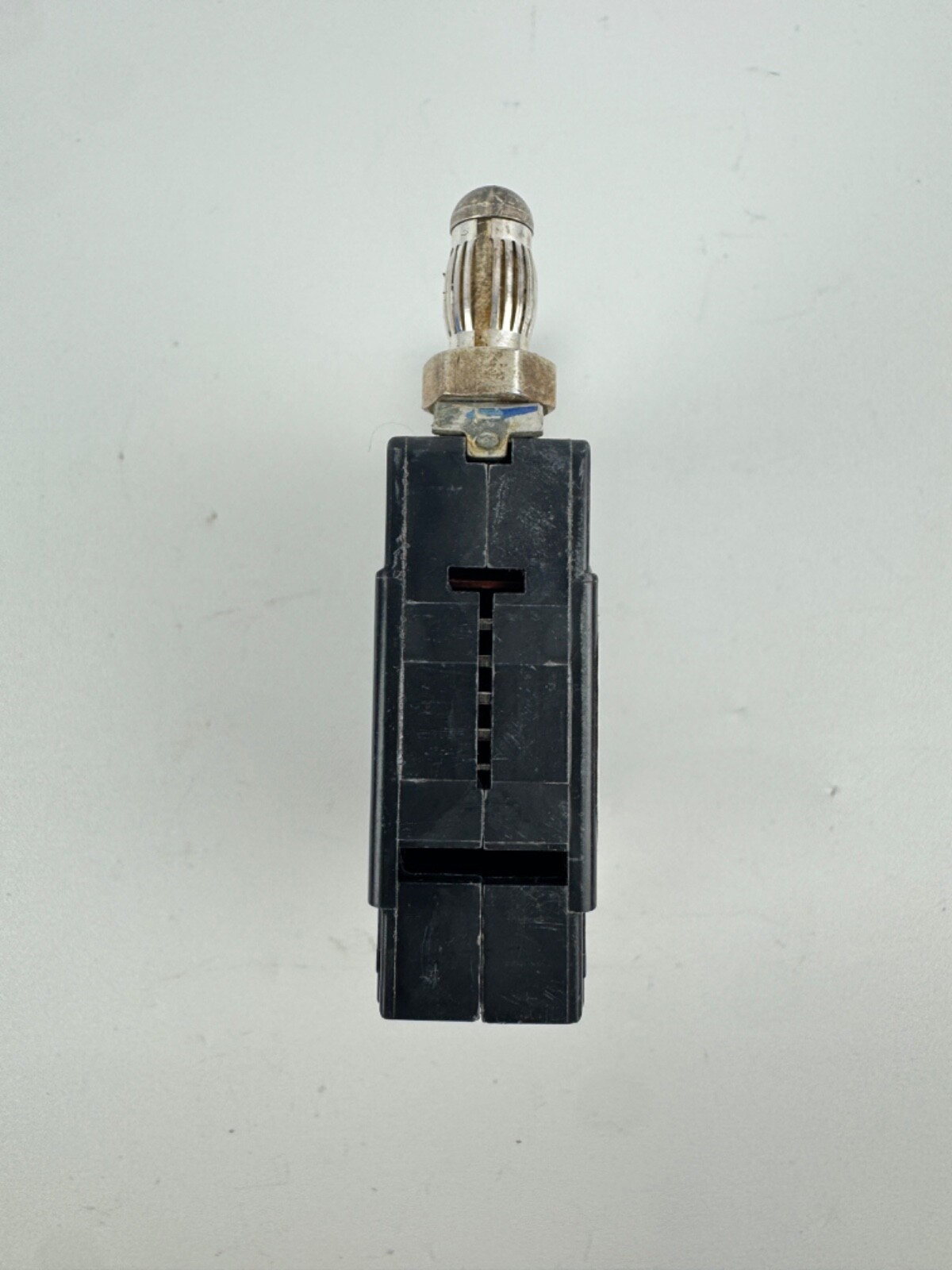 AIRPAX LELK1-1RS4-30452-30 30A Bullet Circuit Breaker