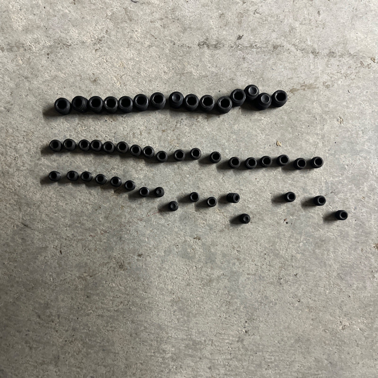 Devco Enterprises Inc Hex Socket Set Screw Assortment EZC-PAK Qty-49 See Details