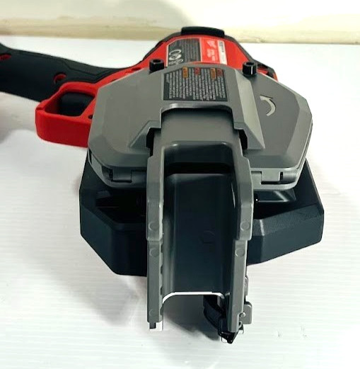 Milwaukee M18 FUEL ½”-1” Steel Pipe Cutter 3469-20 **Tool Only*Missing blade**