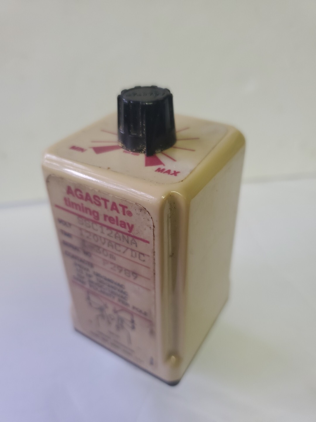 Agastat SSC12ANA Timing Relay 120VAC / DC Time 1 – 30 Min.