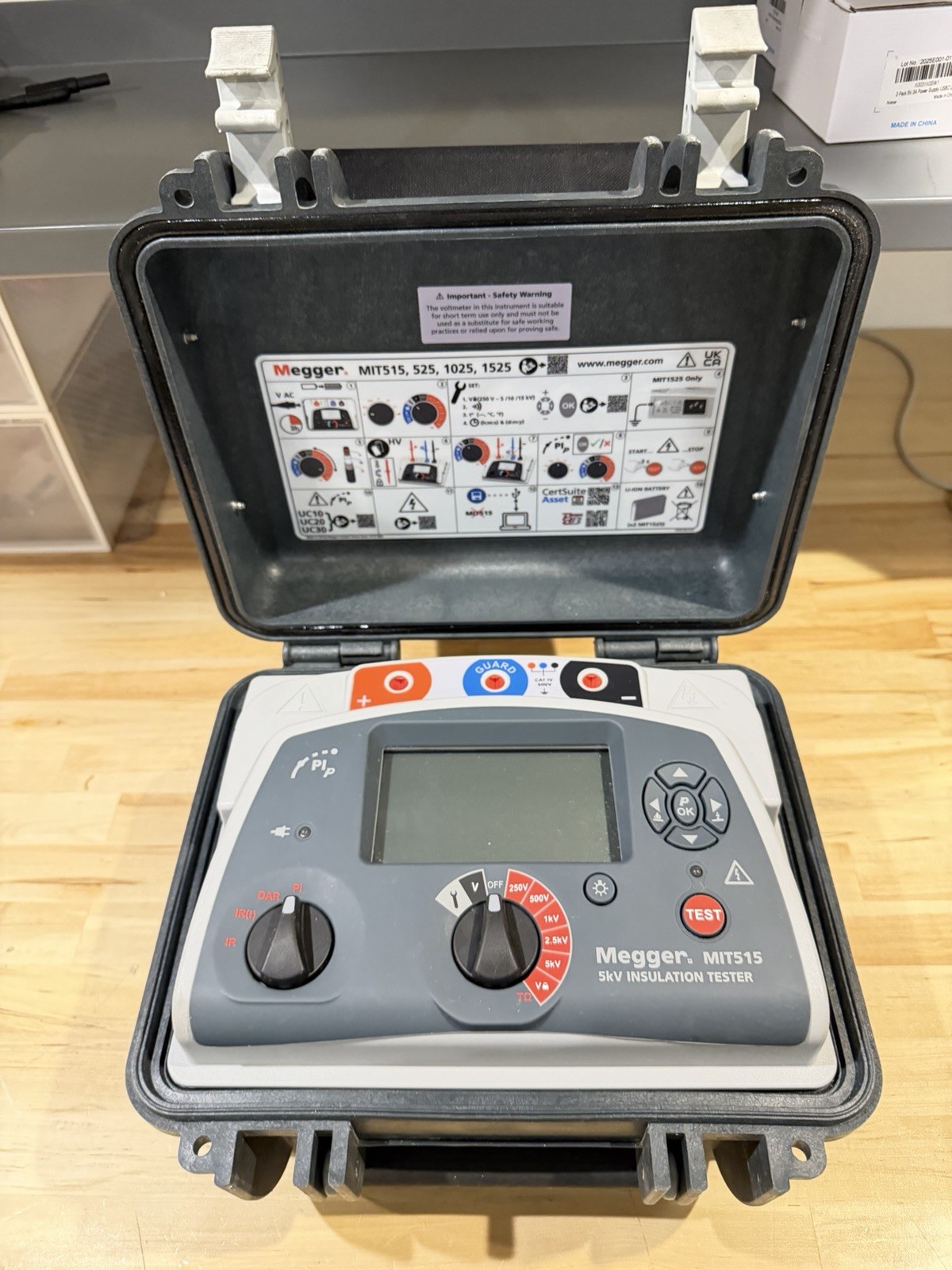 MEGGER MIT515 5KV INSULATION TESTER W/ LEADS & CHARGER (TESTED) FREE SHIPPING