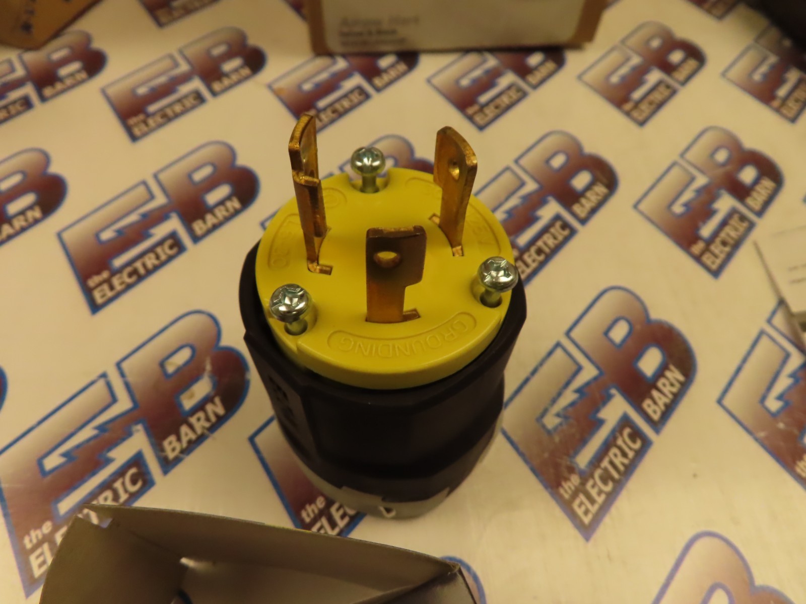 Eaton AHCL530P Plug (BOX OF 6) 30A 125V 2P3W Twistlock Yellow L5-30P -NEW-B