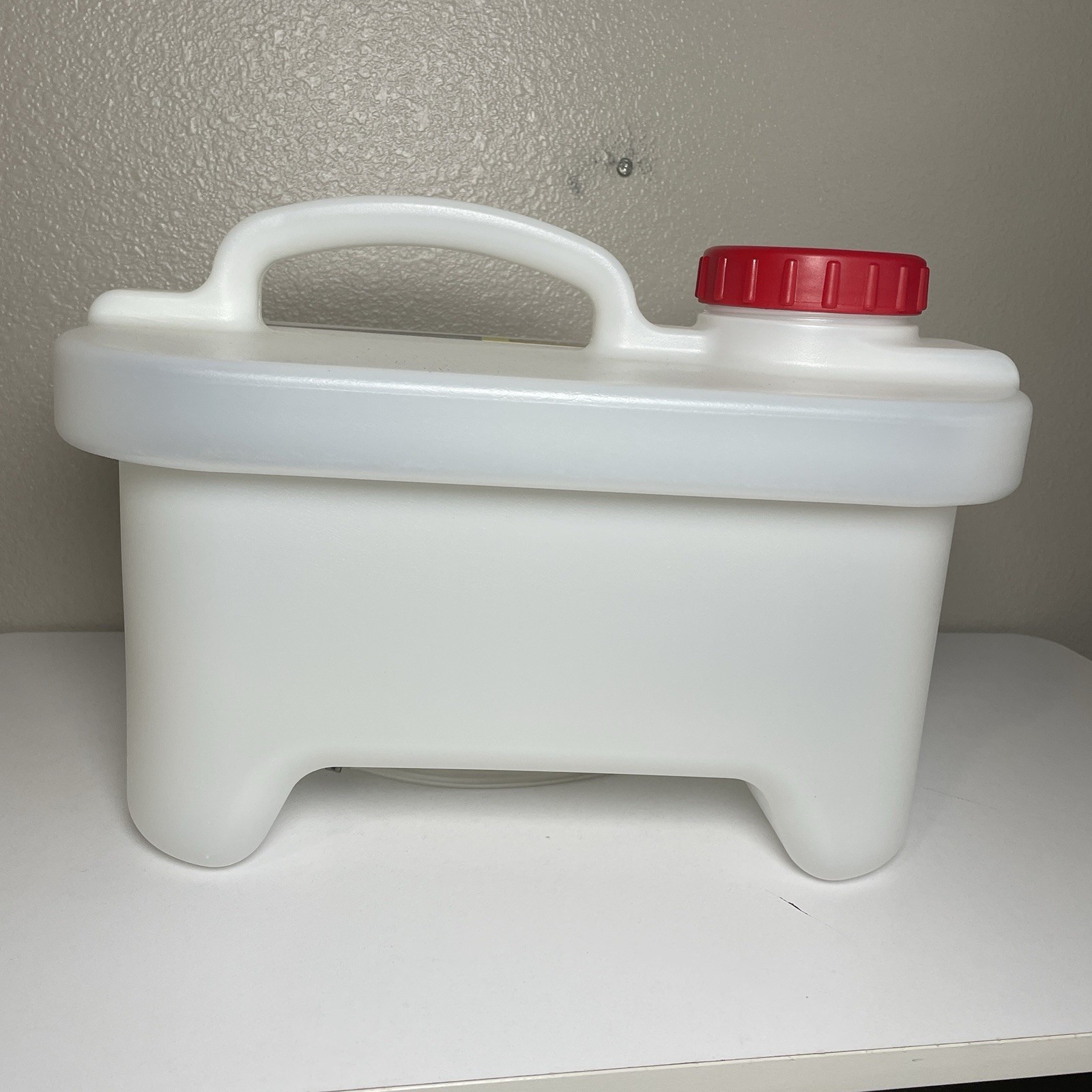 Rubbermaid Commercial HYGEN Pulse Caddy 2 Gal Q966
