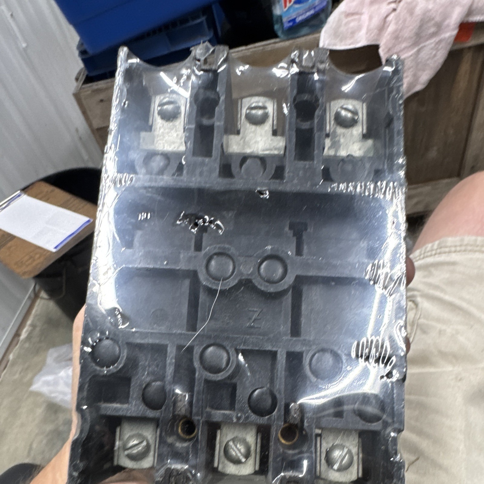 Cutler-Hammer Eaton Type FS Circuit Breaker 50A 3P 480VAC FS340050A Trip