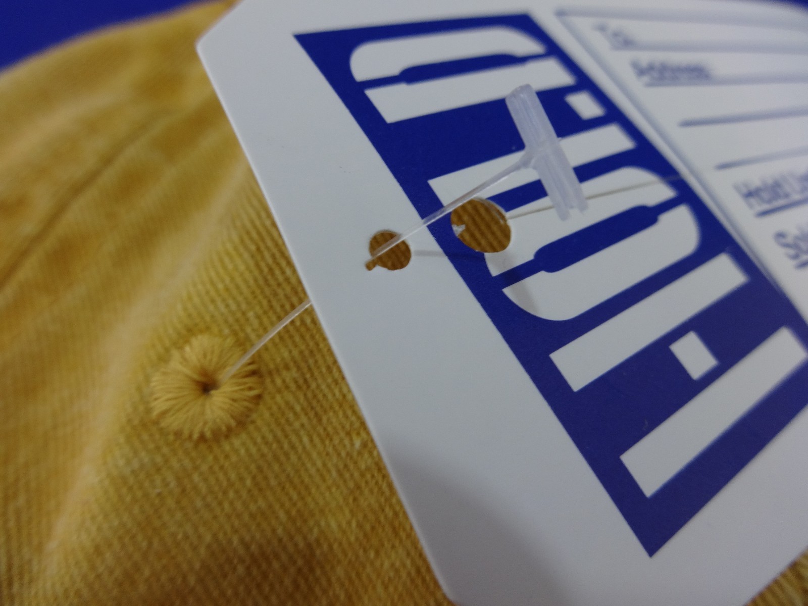 Blue / White Hold Tags with Slit Merchandise Price Tags New