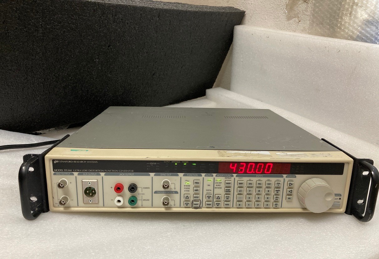 SRS Stanford Research DS360 Ultra Low Distortion Function Generator