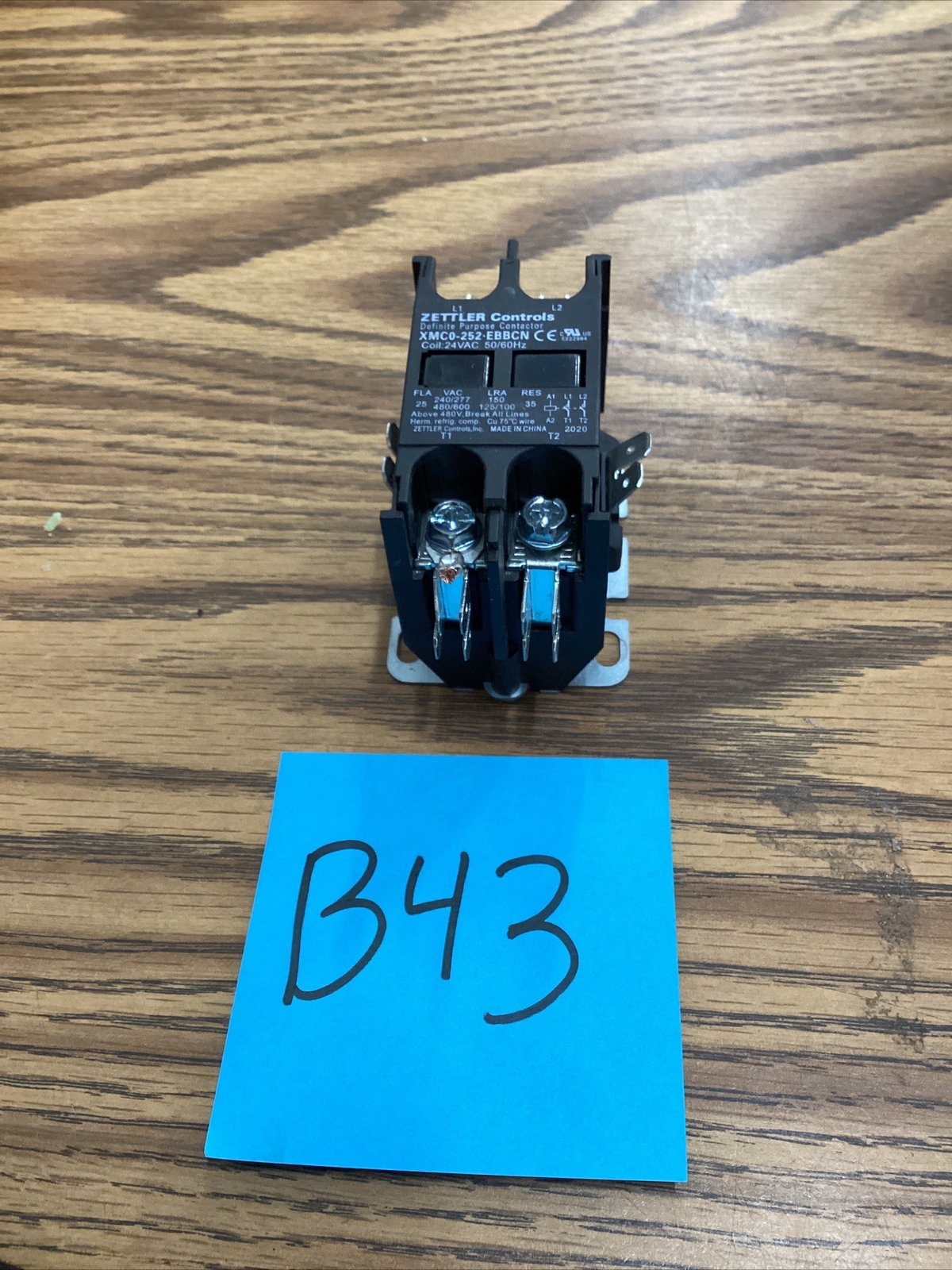 Zettler Controls Contactor XMC0-252-EBBCN 24VAC 50/60Hz “USED”