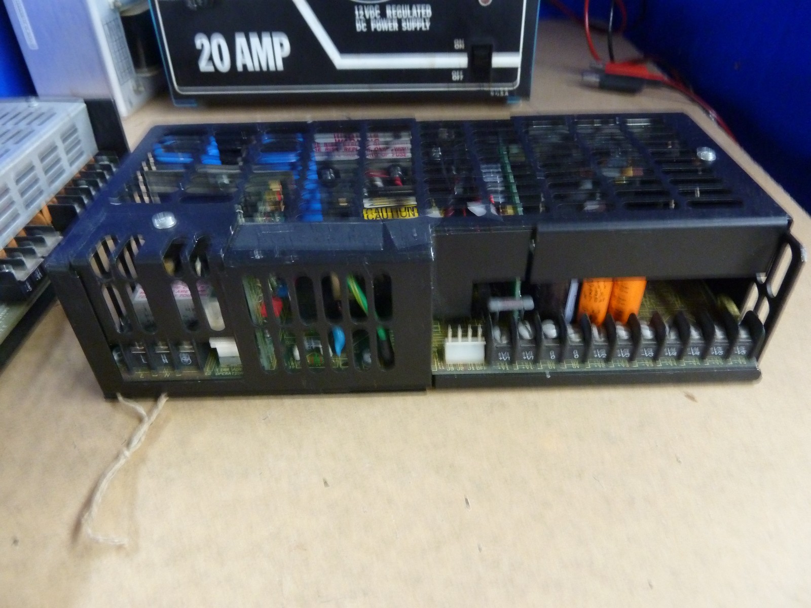 Farnell instruments power supply 8V 16V DC [T4]