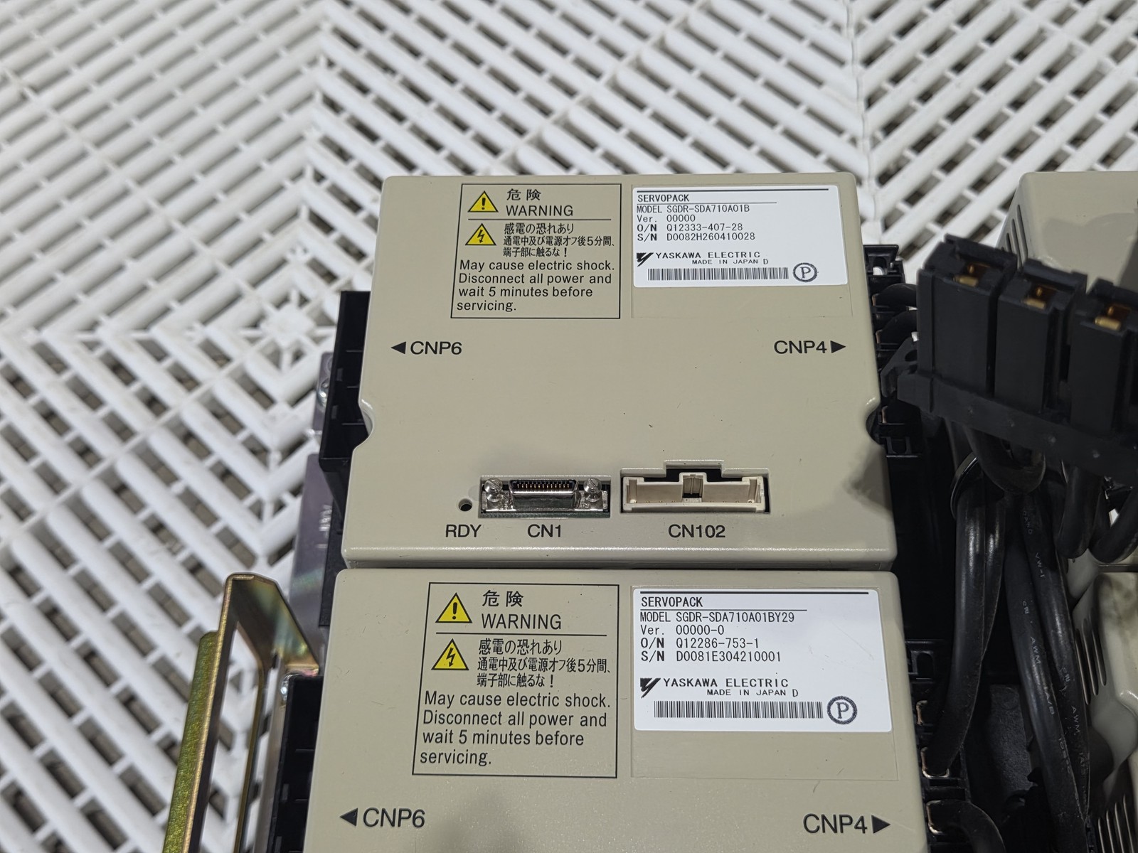 Yaskawa SGDR-SDA710A01B NX100 Sigma-II SERVOPACK Lot 6-Axis Assembly
