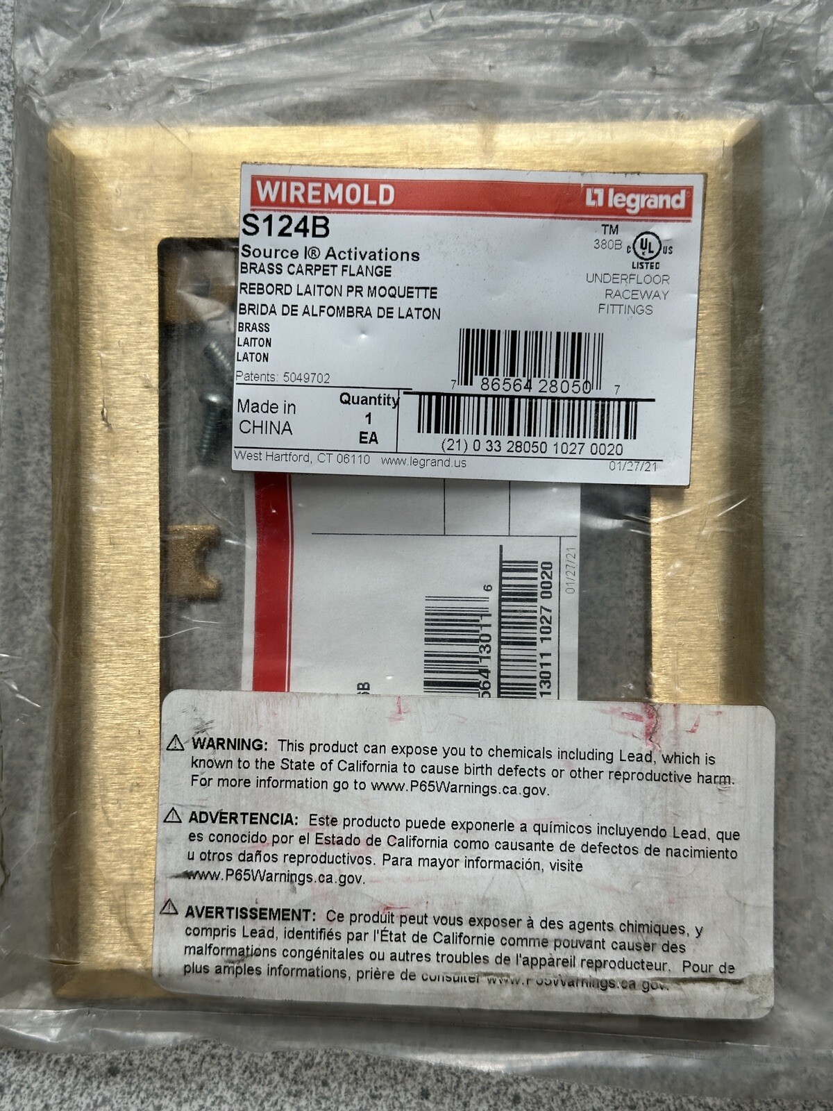 NEW WIREMOLD LEGRAND S124B SOLID BRASS CARPET PLATE OUTLET FLANGE FLUSH