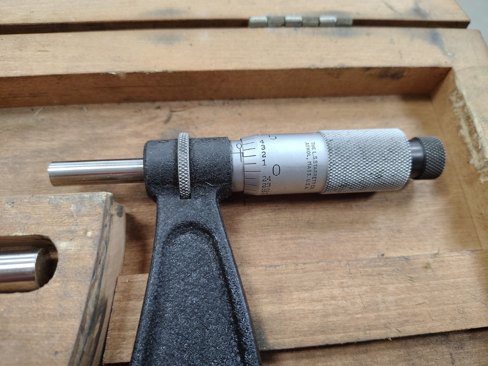Starrett No.224 Set D 12”-16″ Outside Micrometer Complete Set In Good Condition