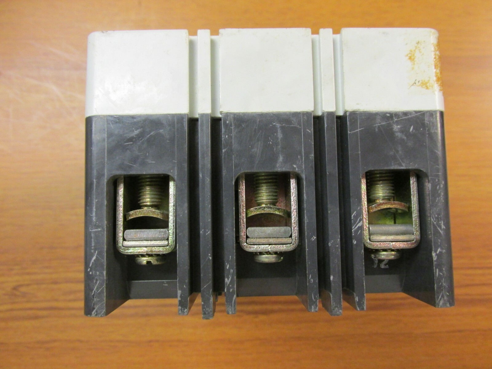 WESTINGHOUSE MOTOR CIRCUIT PROTECTOR 3 POLE 7 AMP HMCP007C0C… VA-135B