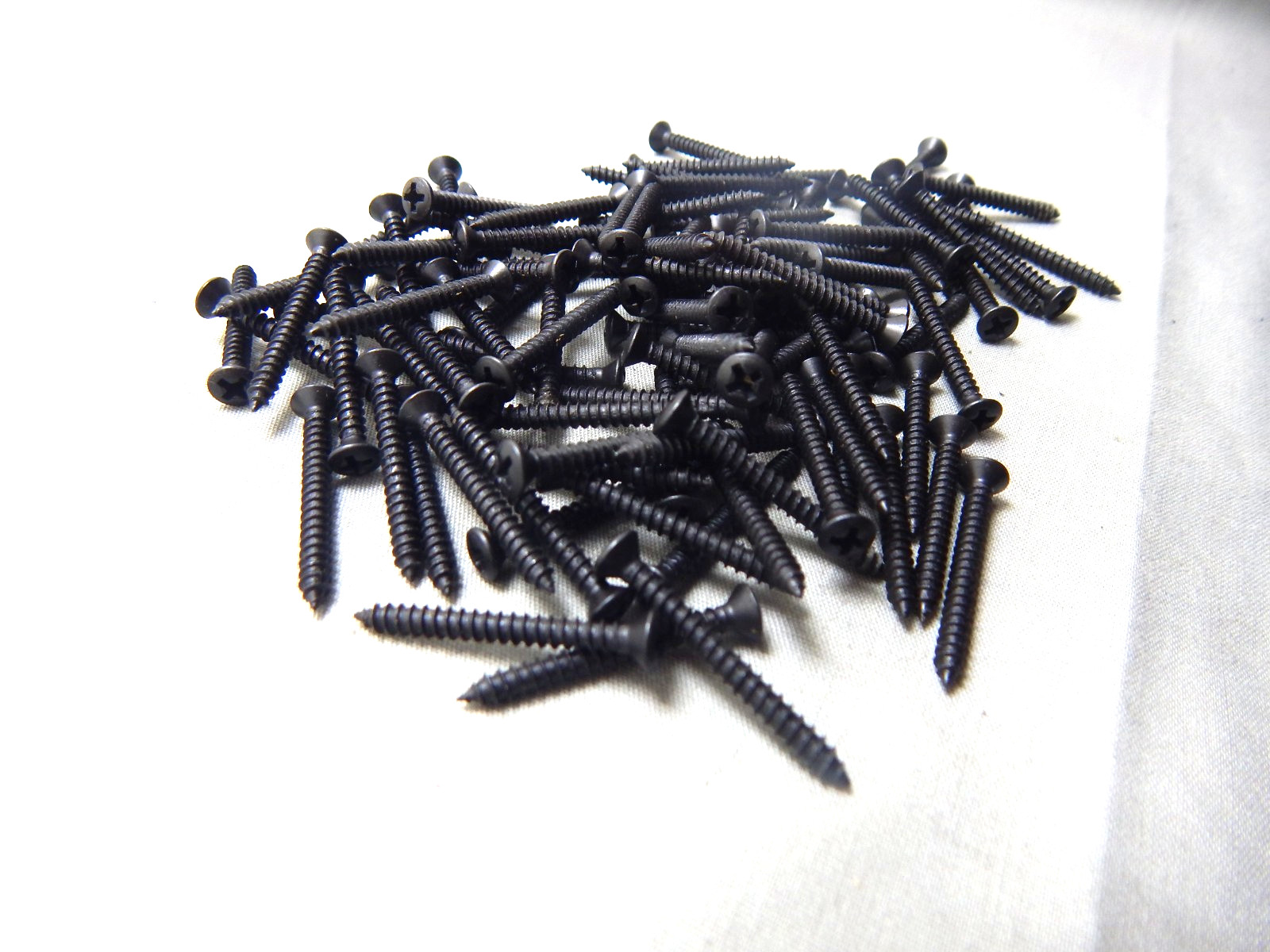 4 X 1″ BLACK OXIDE PHILLIPS OVAL HEAD SMS