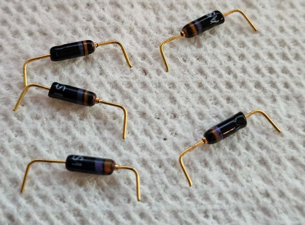 10x Lot NOS Vintage Military-Style Germanium Glass Diodes Gold Leads 2.0V @ 10mA
