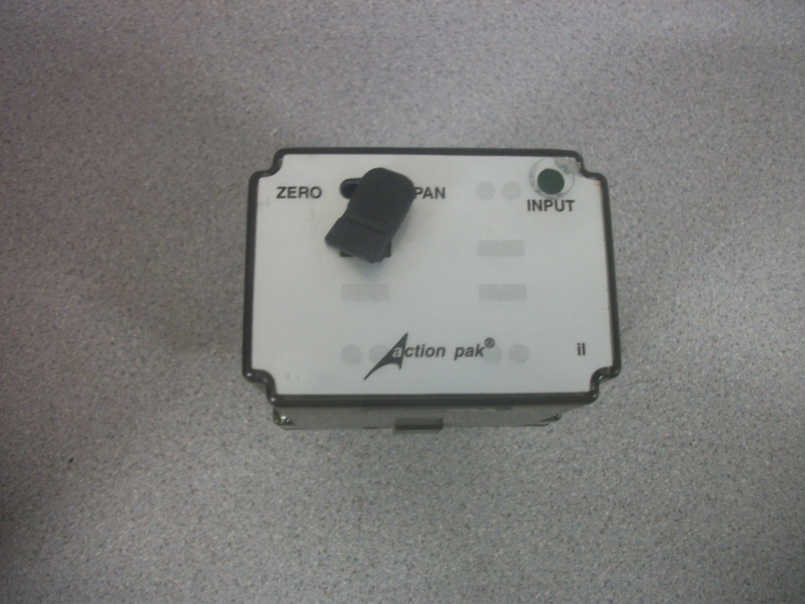 ACTION PAK SIGNAL CONDITIONER & INDUSTRIAL ISOLATOR MDL4380-2000-1 120/240V 5W