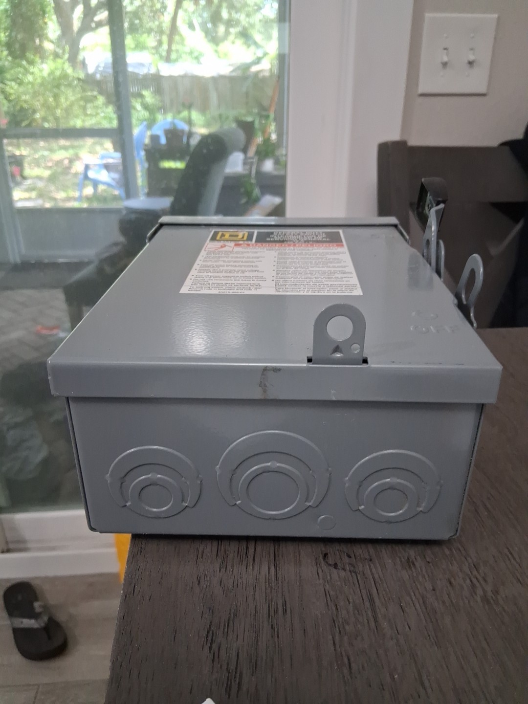 Square D D221NRB 30 Amp Fused Disconnect 240 V