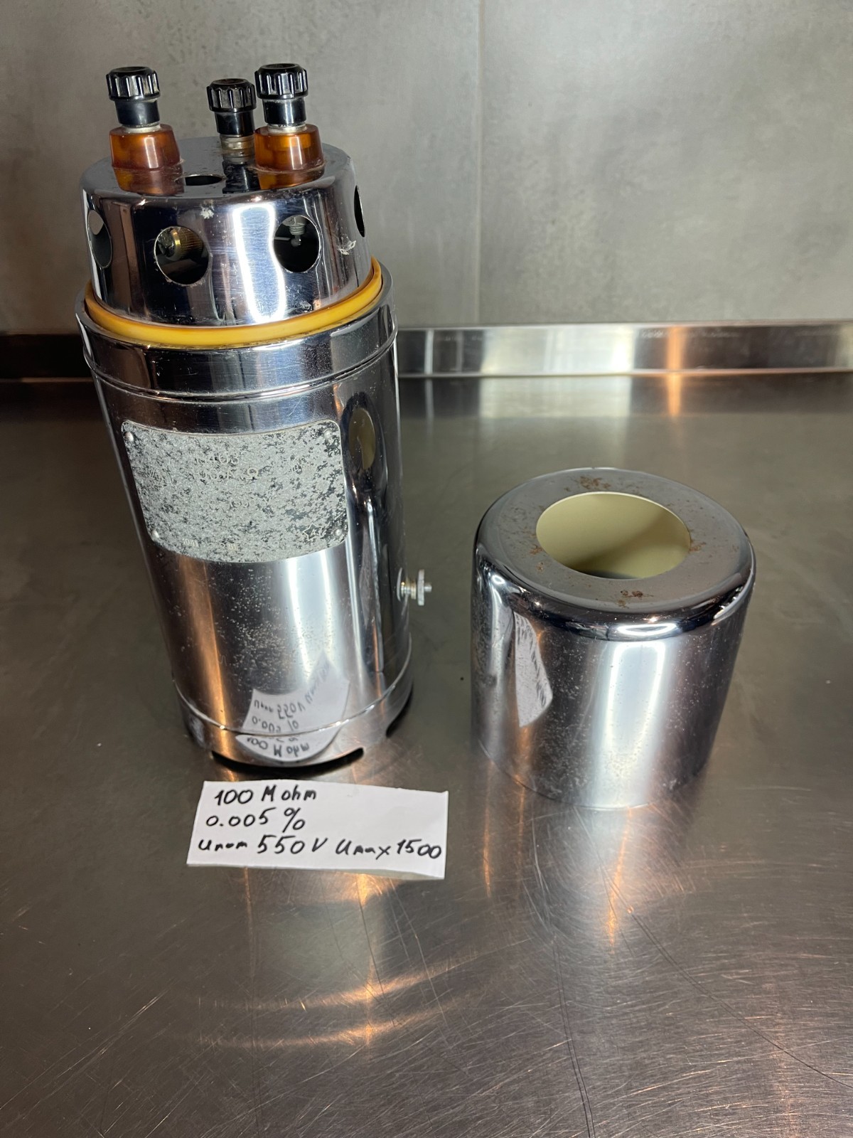 100 Mohm 100 MΩ Resistance Standard Resistor Calibrator Accuracy 0.005% Tested