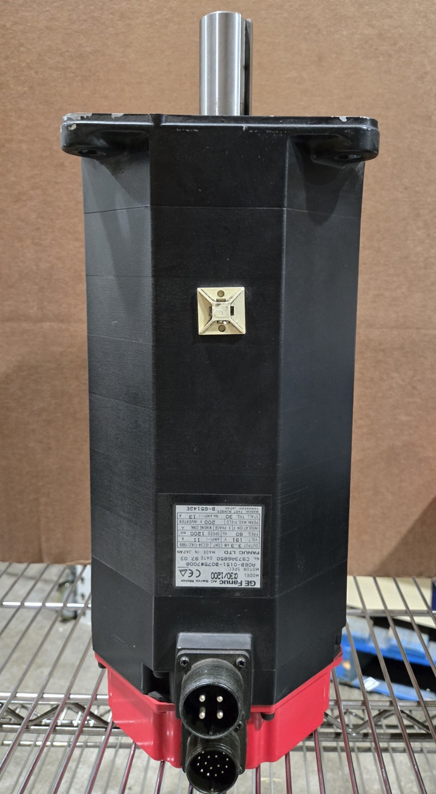 GE FANUC a30/1200 AC SERVO MOTOR A06B-0151-B075#7008. 3.3kW, 191V, 11A, 1200 RPM