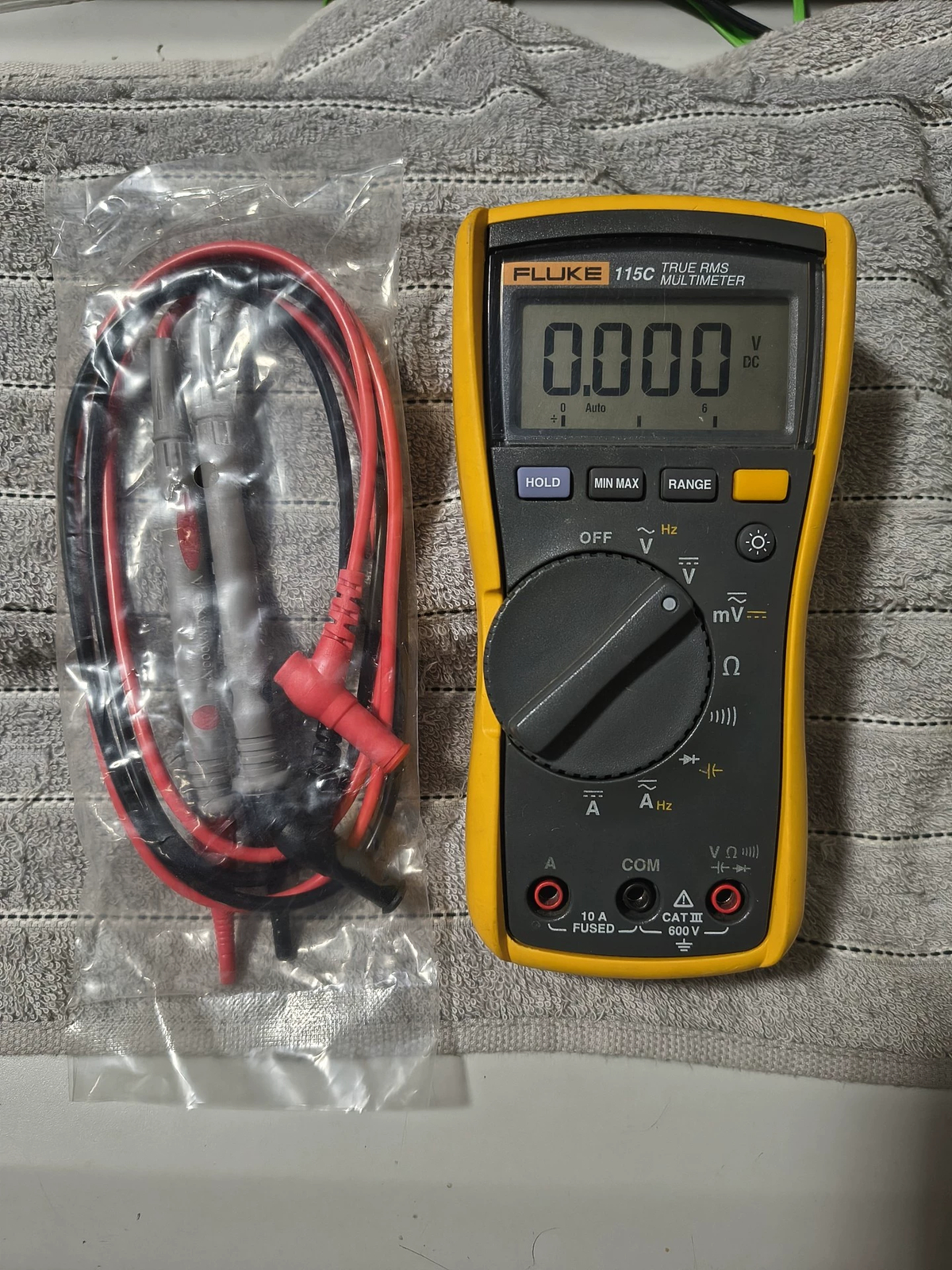 Fluke 115C True RMS Multimeter Voltmeter 600V used#L#dmm
