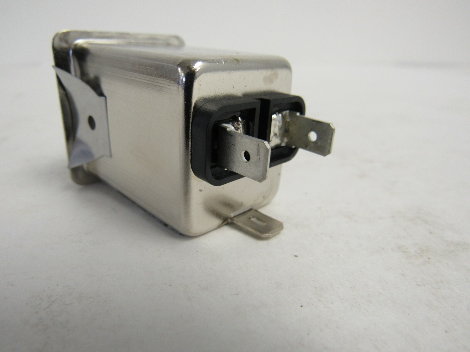 Corcom 6EGS1-1 250V EMI Filter AC Power Entry Module 18-4