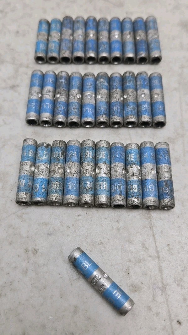 31 Pack T&B 60501 2-way Connector Aluminum 8 Str Blue Die 24 Color-Keyed