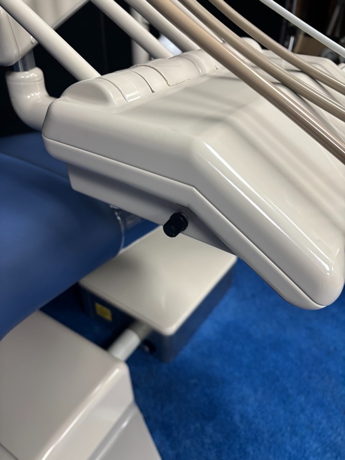 ADEC 1040 Chair w/ Radius Euro Delivery, Vector Built In Piezo Scaler, New Vinyl