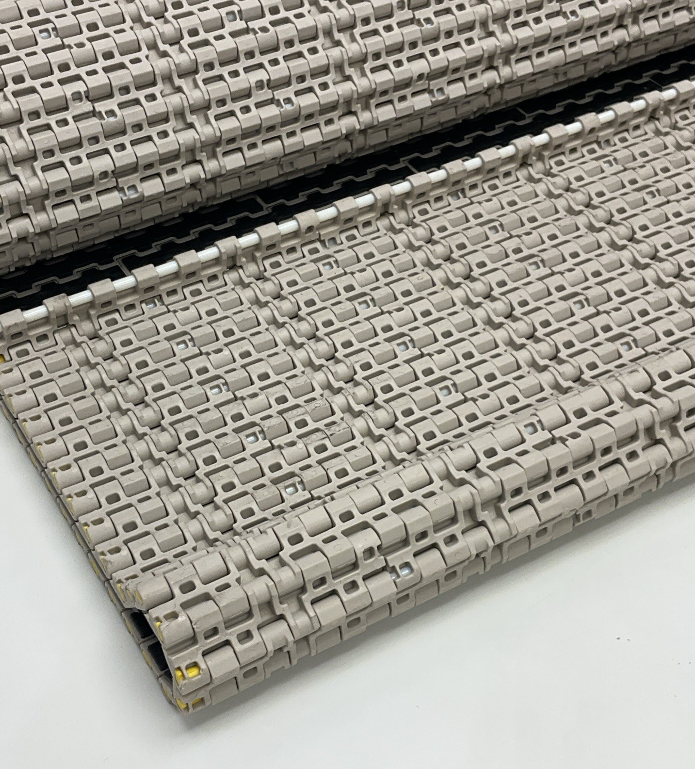 Rexnord HT1505RT-24IN High-Temperature Rubber-Top Conveyor Chain 24″ X 5′