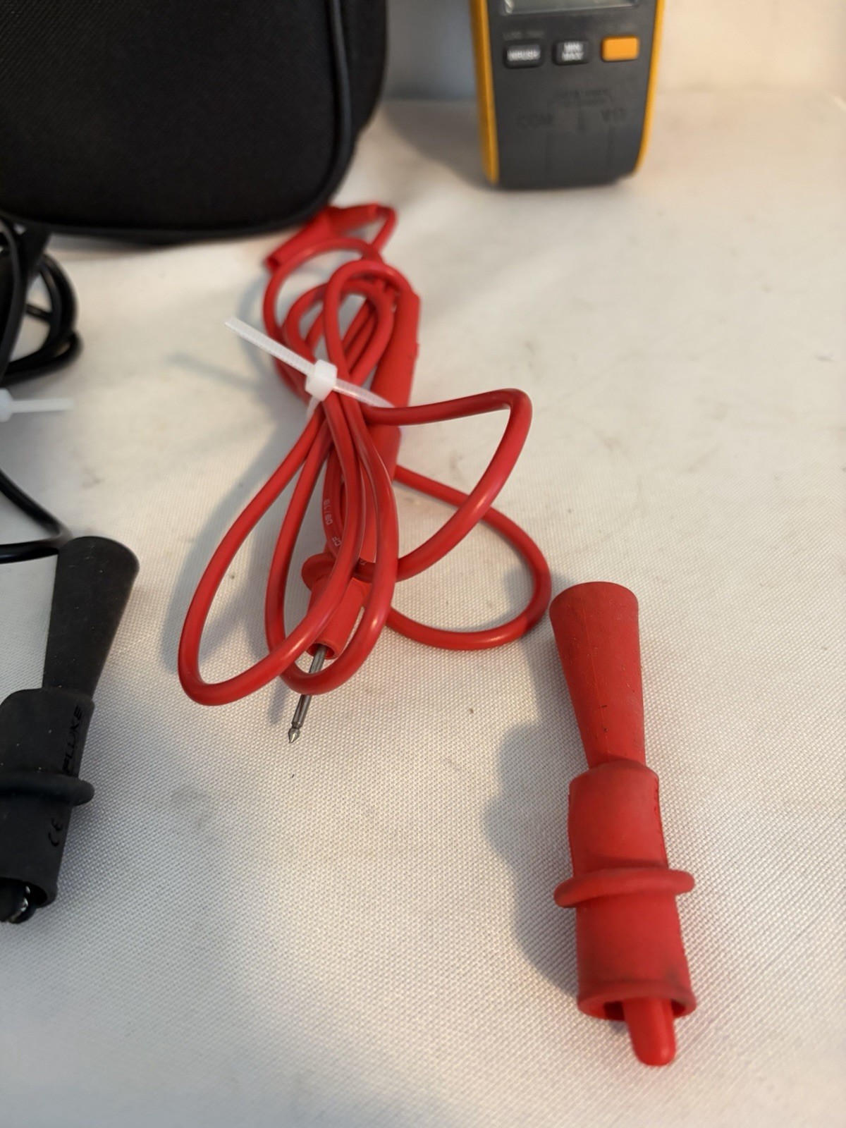 Fluke 375 FC TRMS Clamp Meter VG/cond See Details