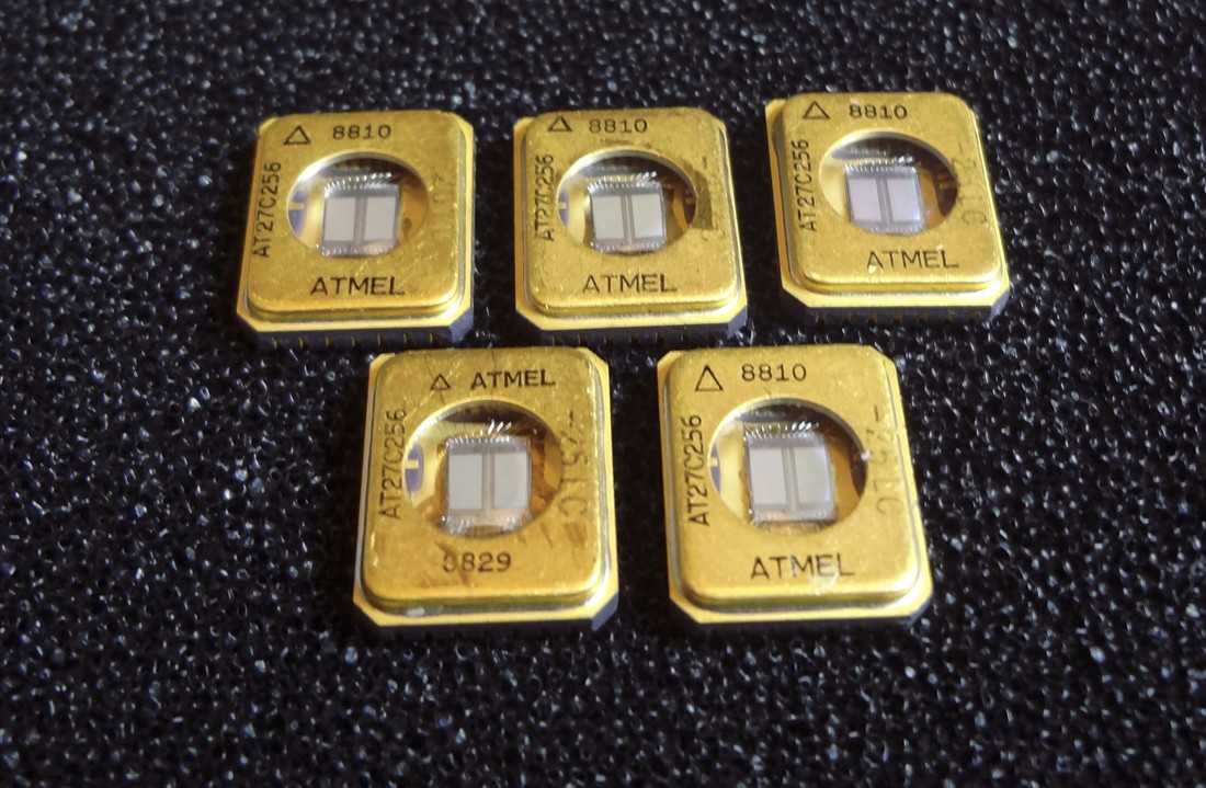5Pcs Vintage Atmel AT27C256-25LC 256Kbit 32Kx8 Eprom Ceramic Gold LCC-32
