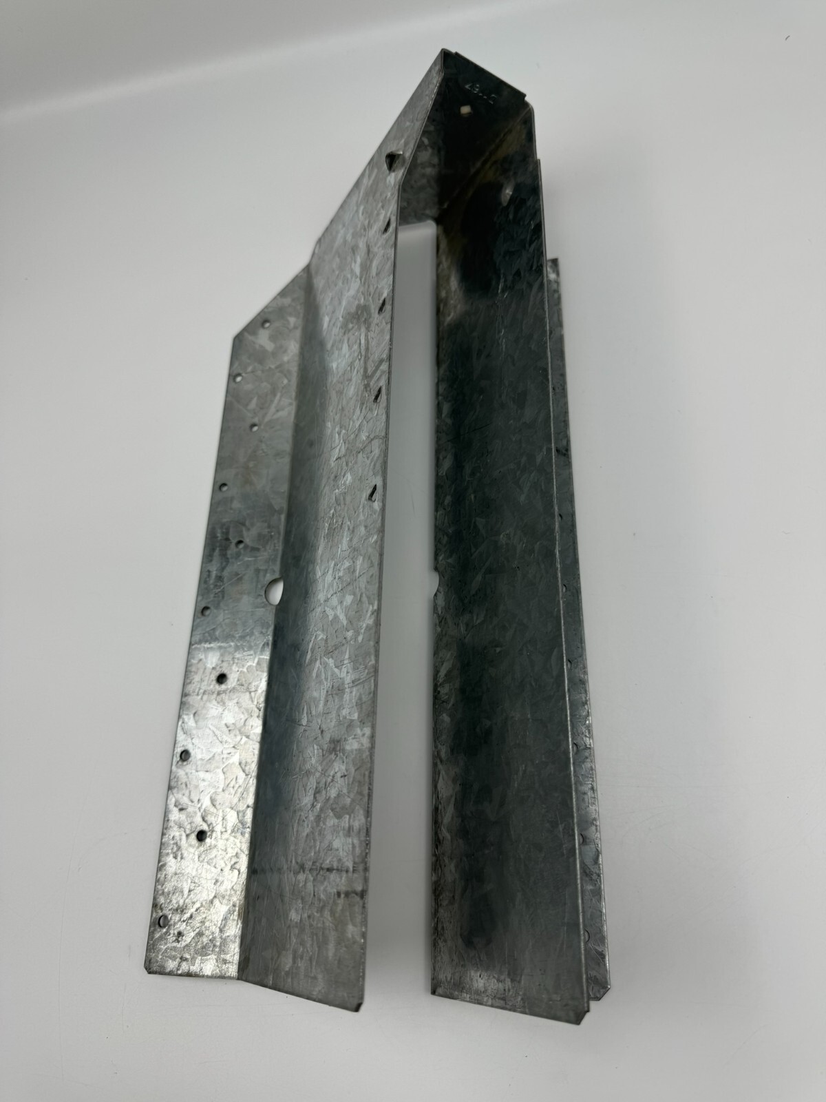 Simpson Strong-Tie SUL1.81/14 1-3/4-In x 14-In Skewed 45° Left Hanger Galvinized