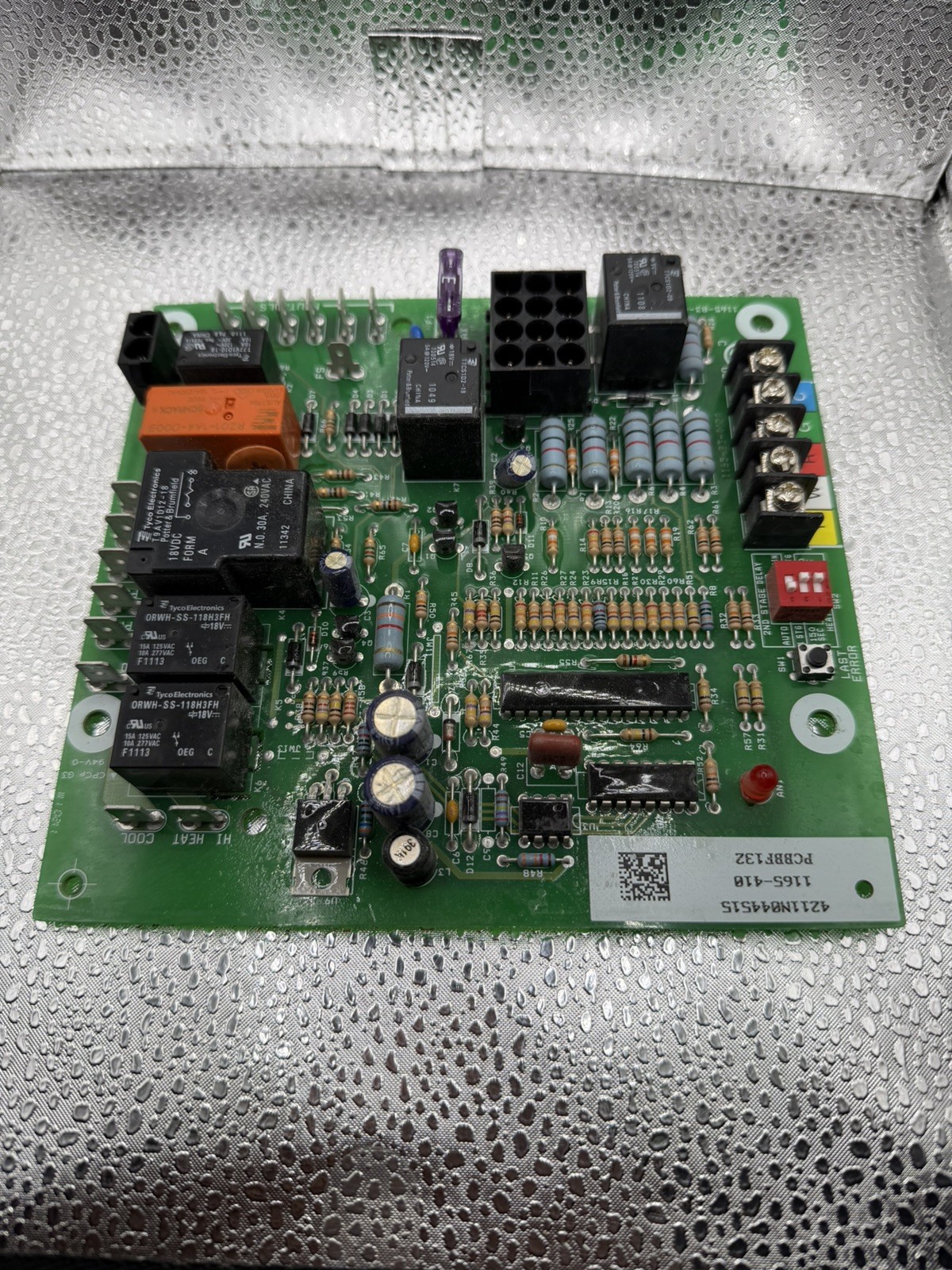 Goodman 1165-410 PCBBF132 Furnace Control Circuit Board 1165-83-4122A