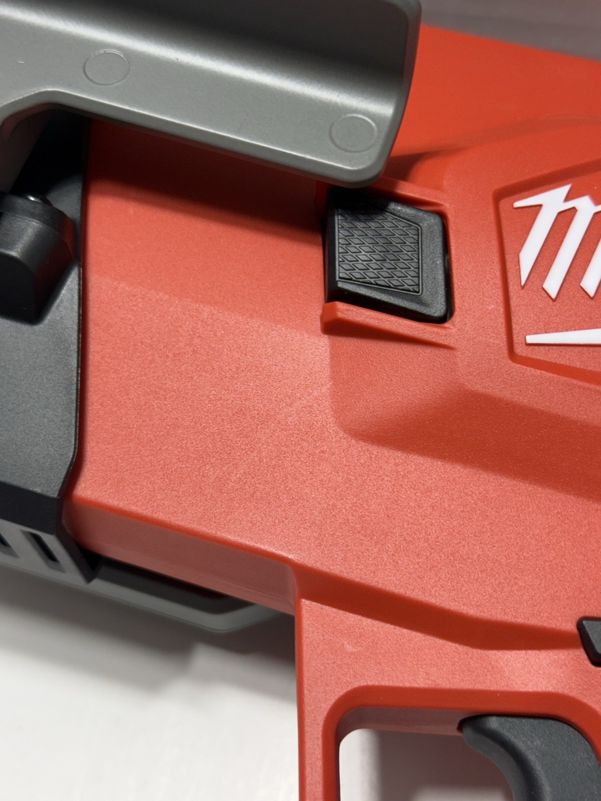 MILWAUKEE 3469-20 M18 FUEL 1/2″-1″ STEEL PIPE CUTTER (TOOL-ONLY)