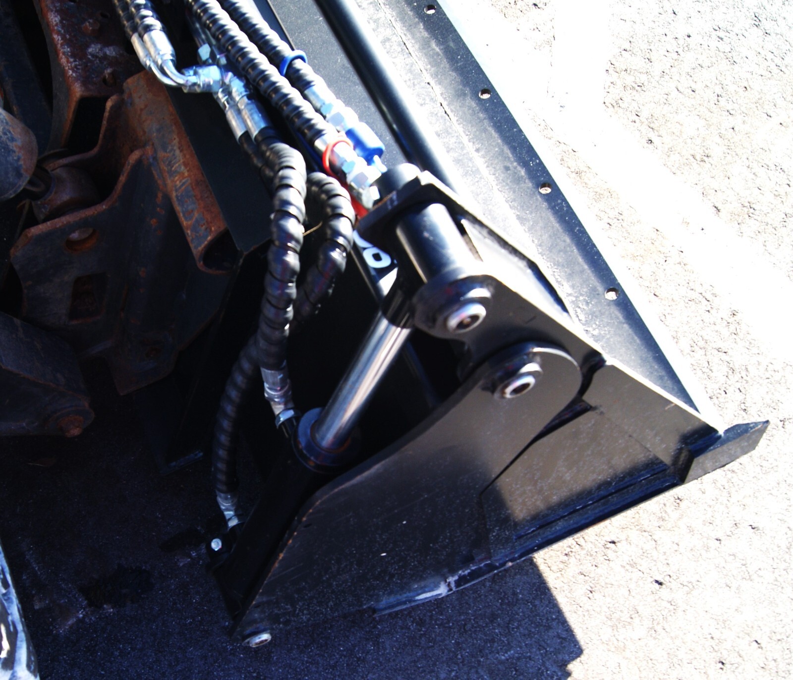 NEW Skid Steer Bucket 66″ 4-in-1 Combo