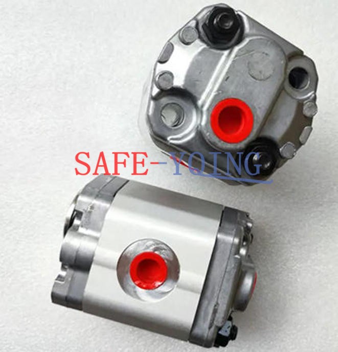 One Hydac 10A6.1X348M2B gear pump New