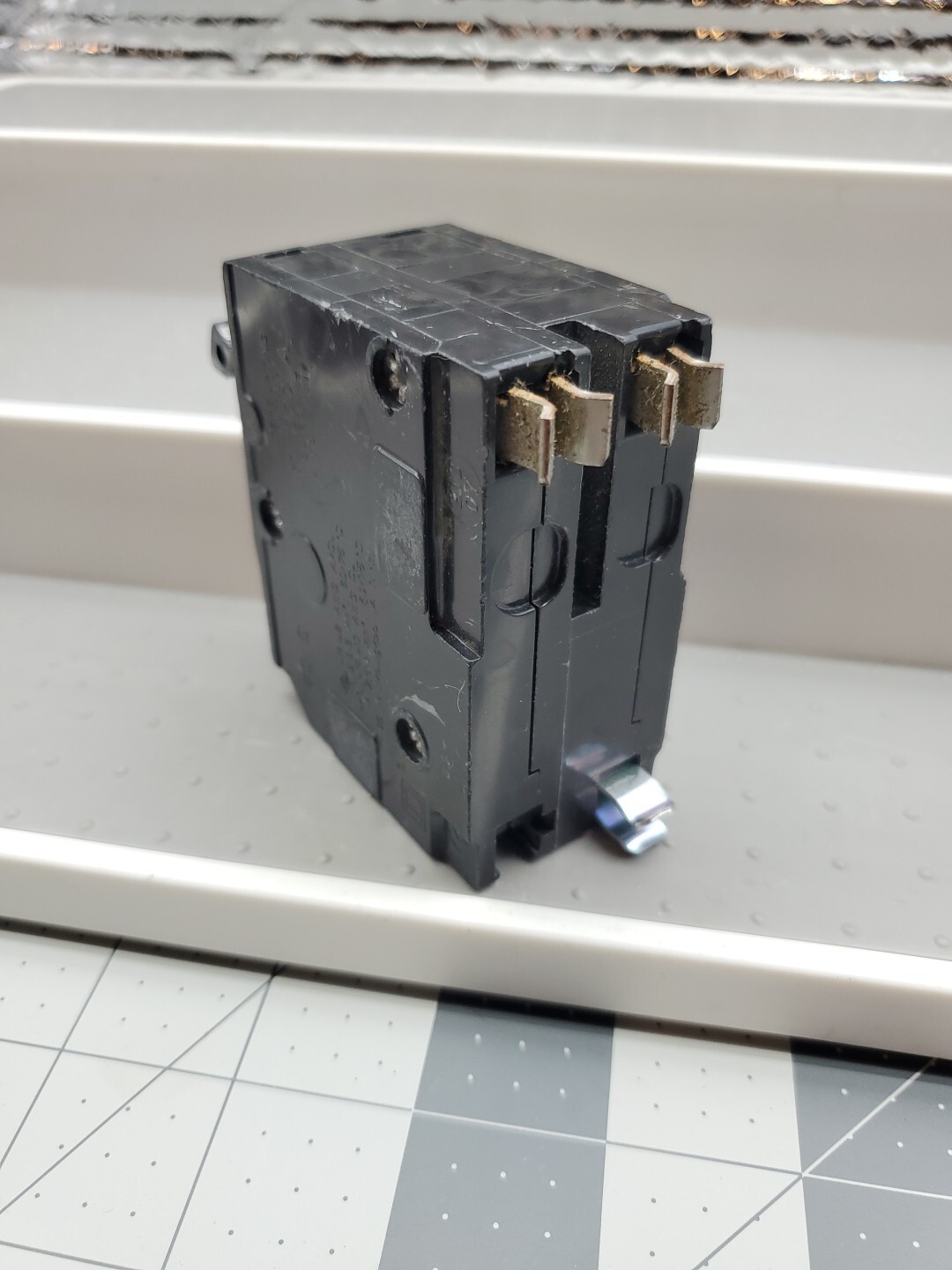 Square D 10A QO-210 2-Pole 10 Amp 120/240V Plug-In Circuit Breaker