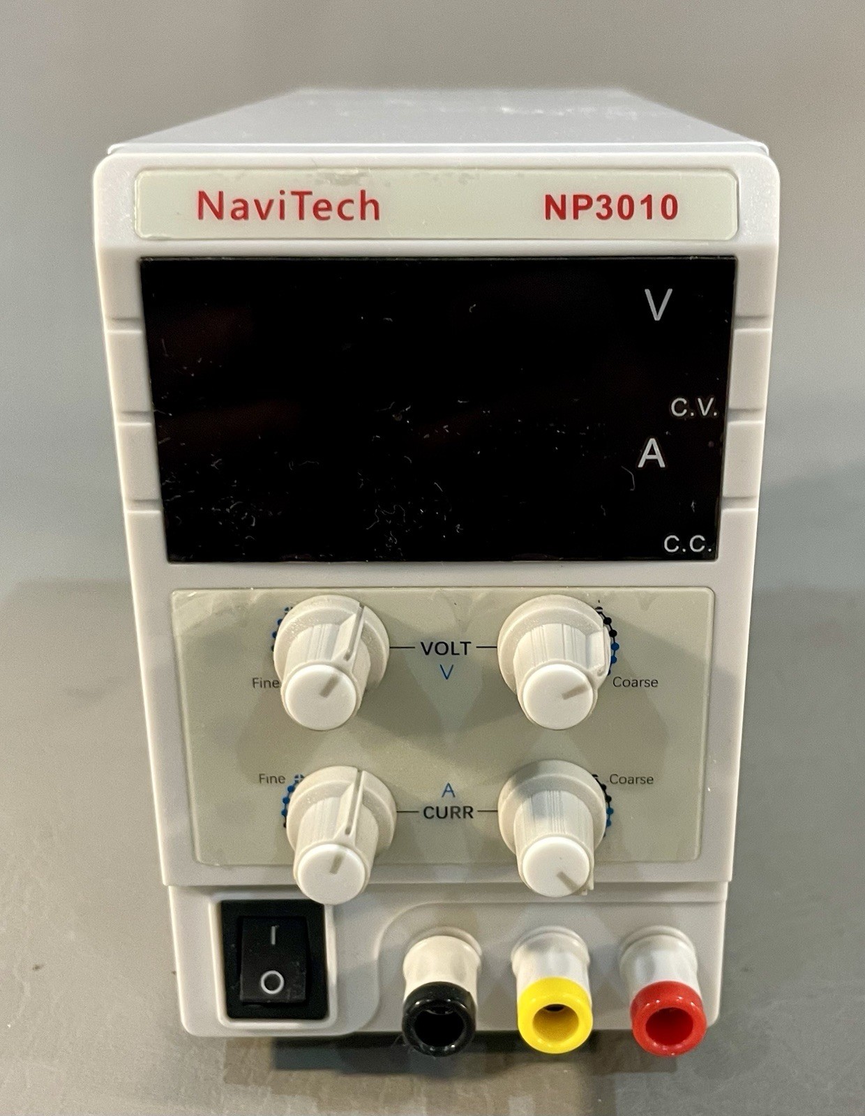 NaviTech NP3010 Power Supply Variable Input AC 110V 60Hz Output DC 0-30V 0-10A