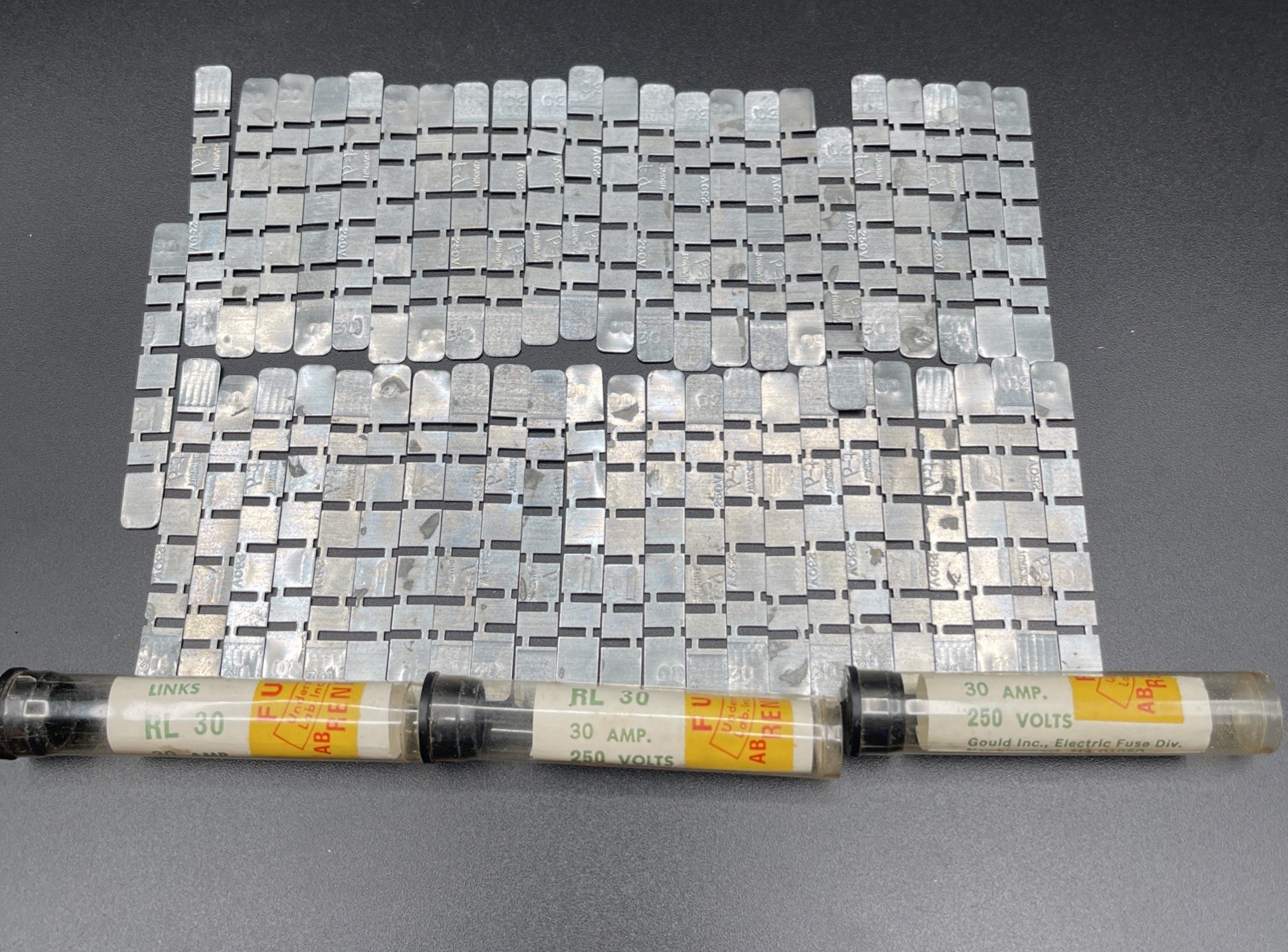 Gould RL 30 Fuse Renewal Links – 30 Amps 250 Volts Lot of 47