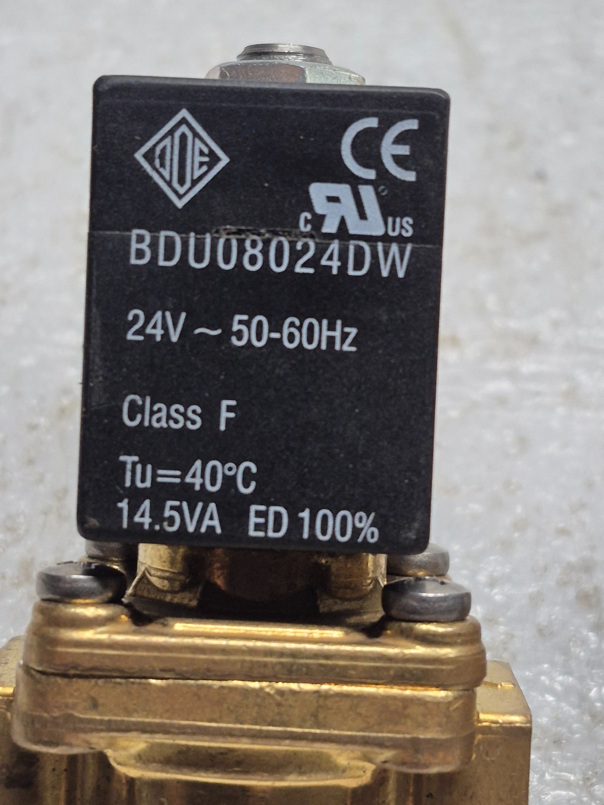 Qty 2, ODE 21EN2KB105 Brass solenoid valve 2-way screw-in 24V AC DN15 NOS