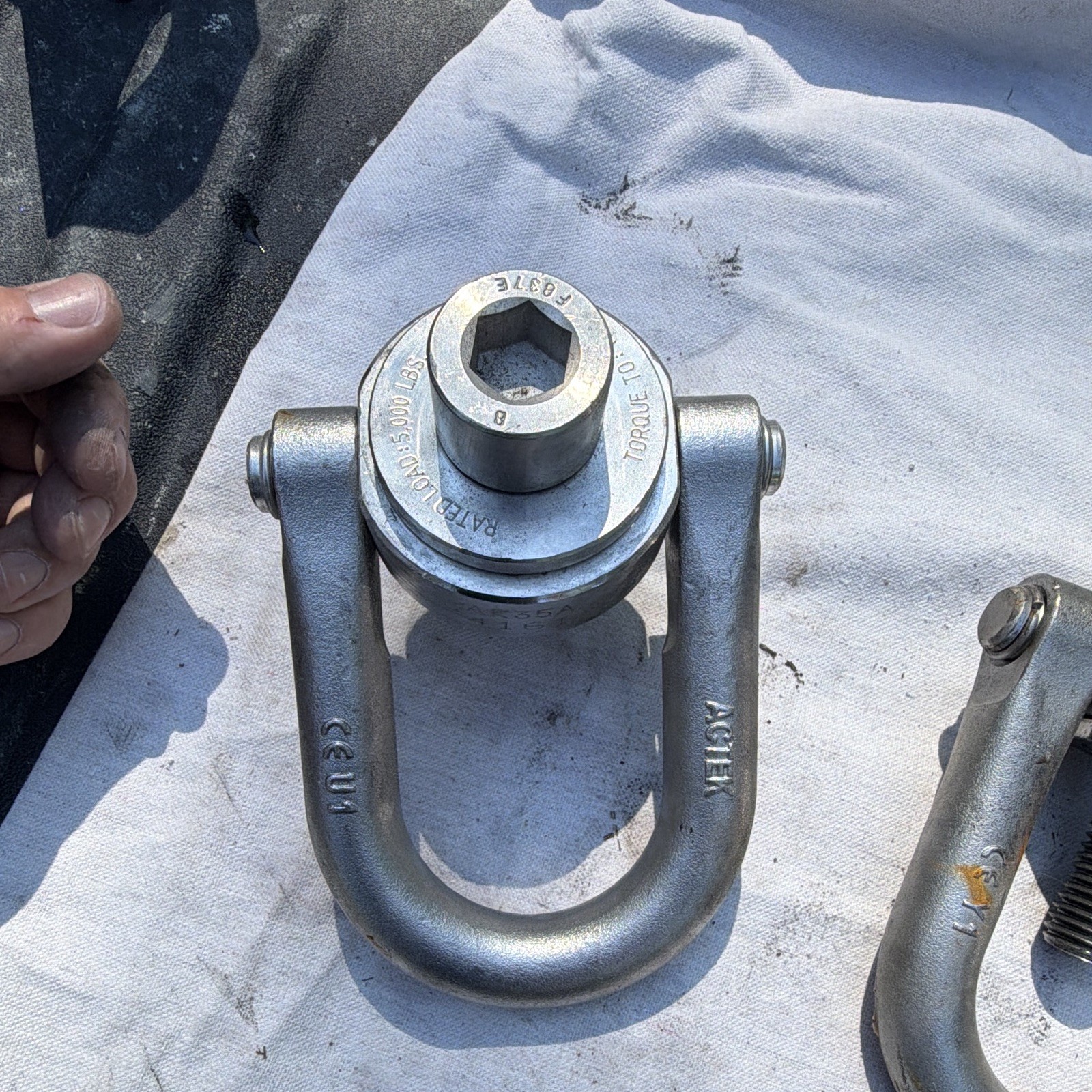 Crosby A-135A 4161 Swivel Hoist Ring Lifting Point 5000 lb Rated Load